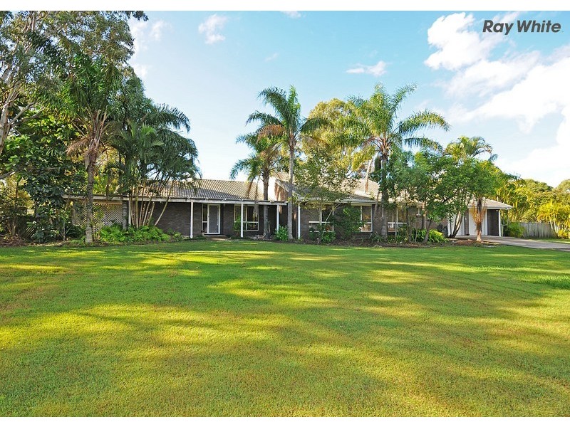 16 Garden Drive, Urangan QLD 4655