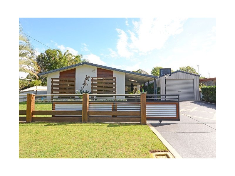 35 Richard Street, Urangan QLD 4655