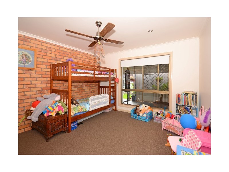 35 Richard Street, Urangan QLD 4655