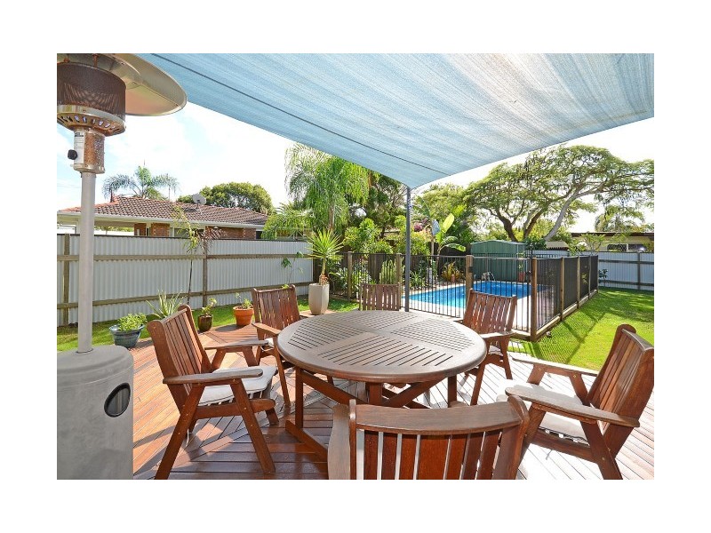35 Richard Street, Urangan QLD 4655