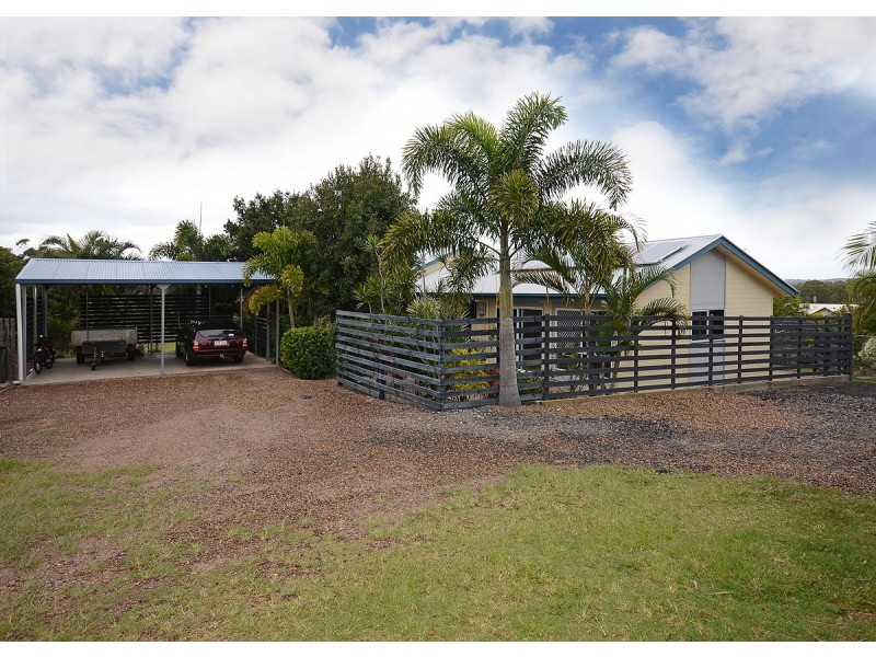 22 Highland Place, Craignish QLD 4655