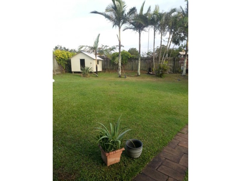 5 Bruce St, Torquay QLD 4655