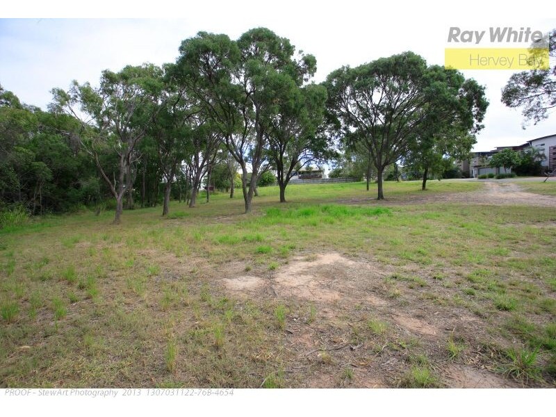 67 Moolyyir Street, Urangan QLD 4655