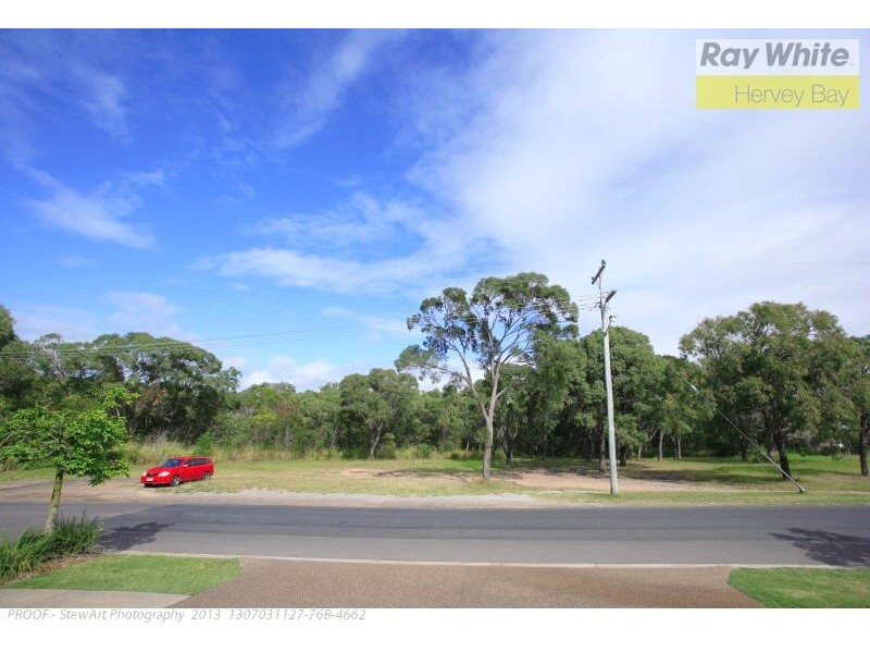67 Moolyyir Street, Urangan QLD 4655