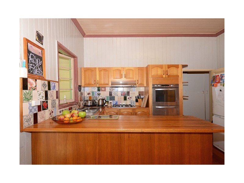 114 Curran Street, Booral QLD 4655