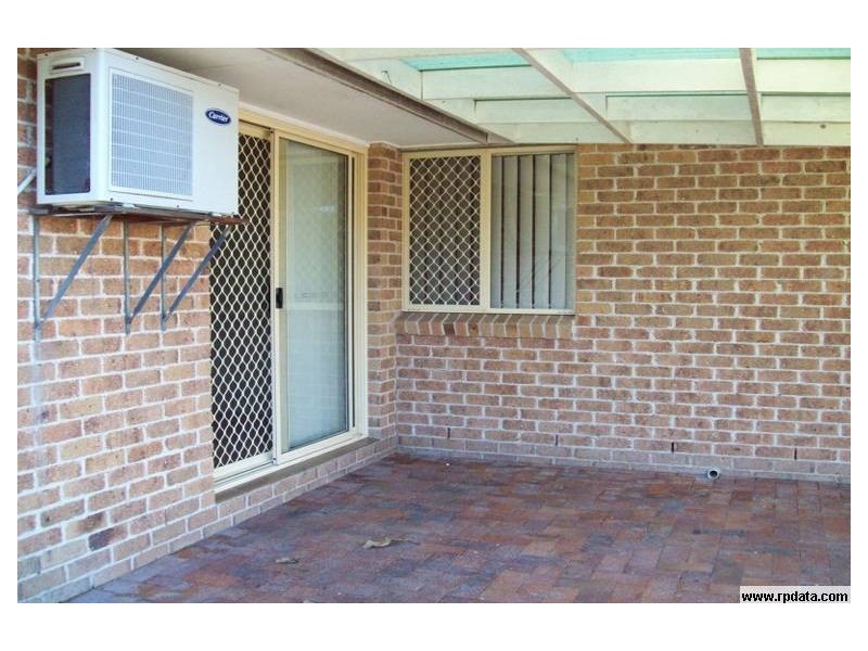 4 Whittaker Cl, Urangan QLD 4655