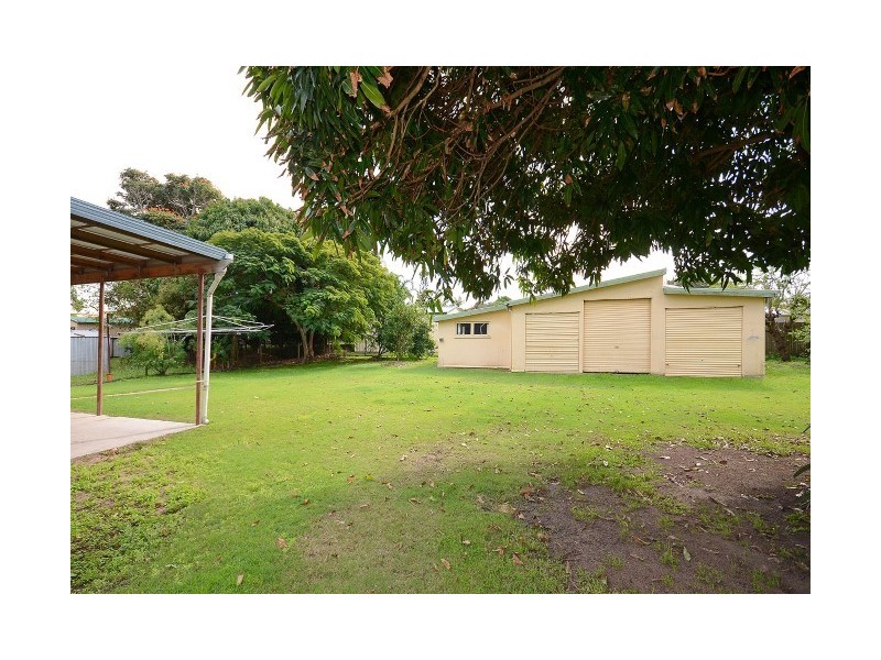 6 Coral Street, Urangan QLD 4655