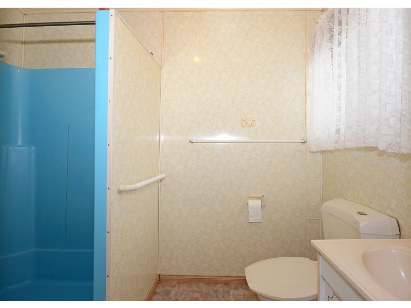 6 Coral Street, Urangan QLD 4655