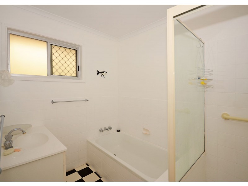 2 Hoop Way, Hervey Bay QLD 4655