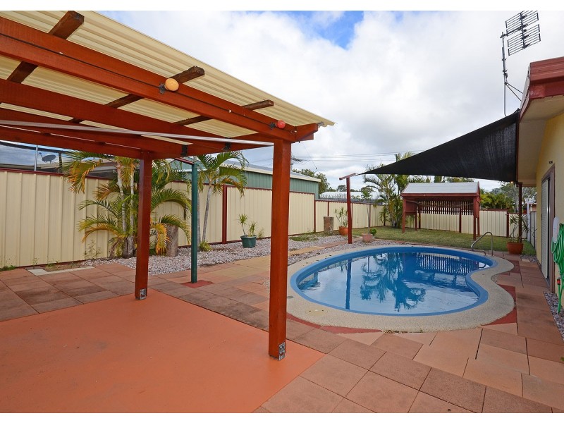 2 Hoop Way, Hervey Bay QLD 4655