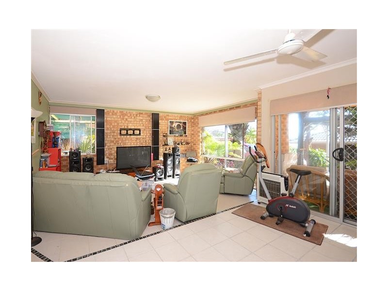 35 Crawford Drive, Hervey Bay QLD 4655