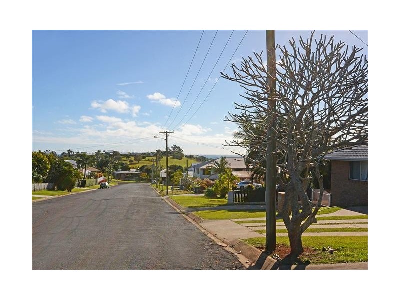 35 Crawford Drive, Hervey Bay QLD 4655