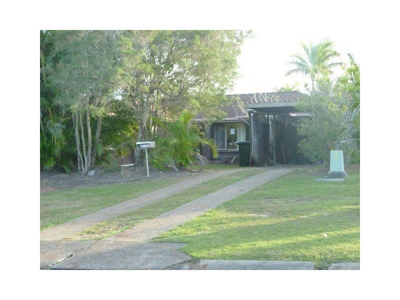 49 Banksia St, Point Vernon QLD 4655