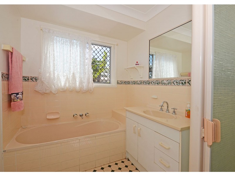 8 Maree Street, Wondunna QLD 4655