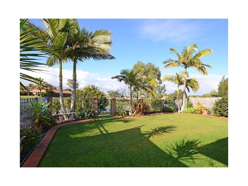 11 Treviso Court, Urangan QLD 4655