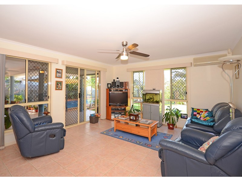 11 Treviso Court, Urangan QLD 4655