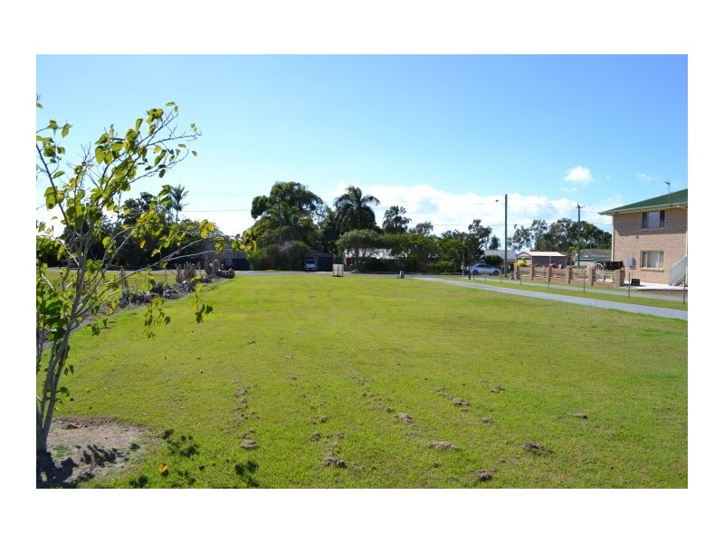 67 Helsham Street, Point Vernon QLD 4655