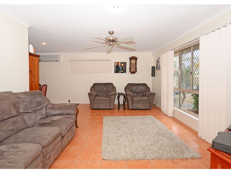 4 Brampton Court, Kawungan QLD 4655