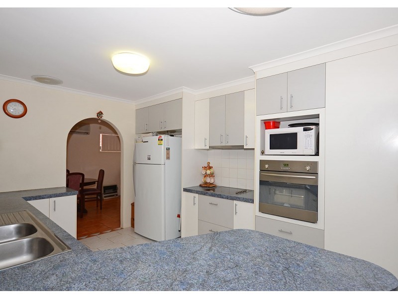 4 Brampton Court, Kawungan QLD 4655