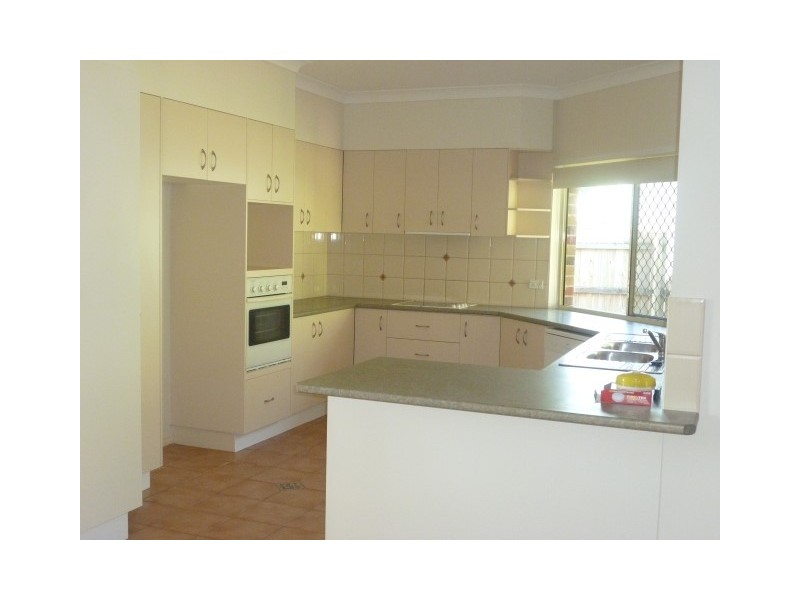 5 Ochina Court, Kawungan QLD 4655