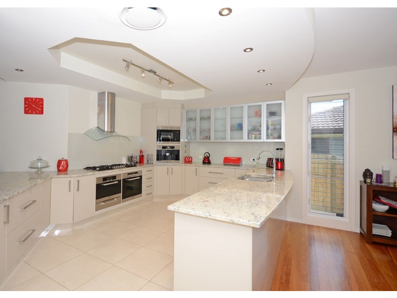 127 Esplanade, Point Vernon QLD 4655