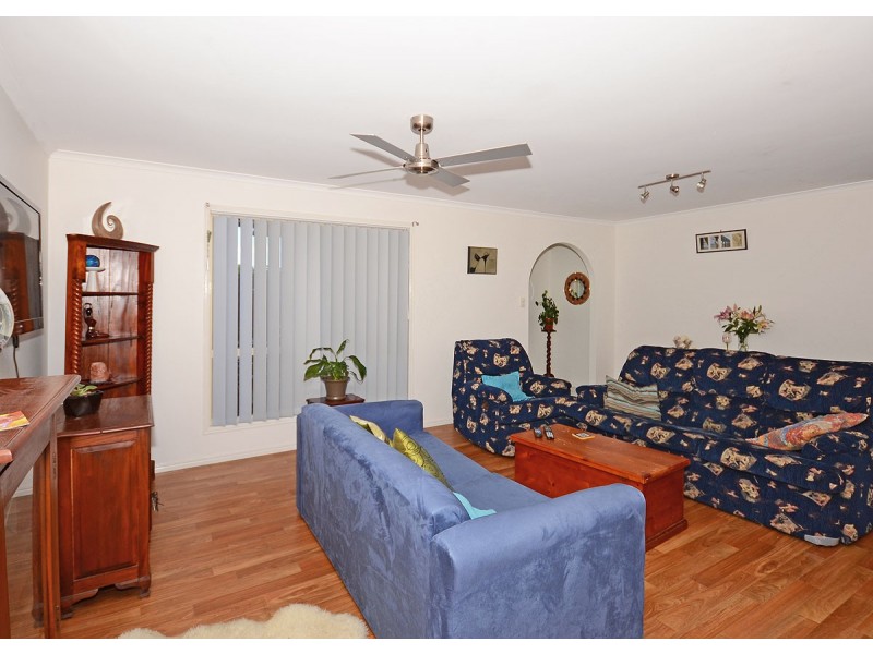 98 Nissen Street, Urraween QLD 4655