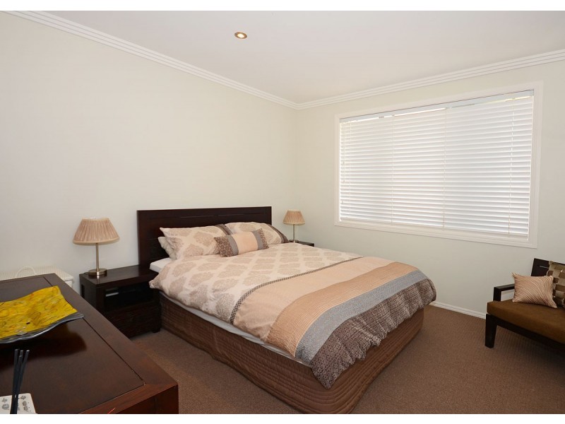 127 Esplanade, Hervey Bay QLD 4655