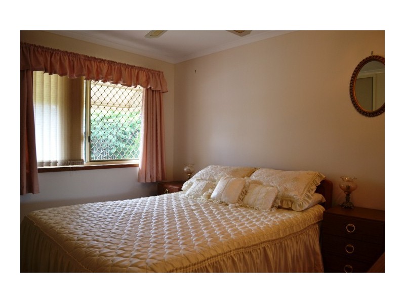 10 Meledie Avenue, Kawungan QLD 4655
