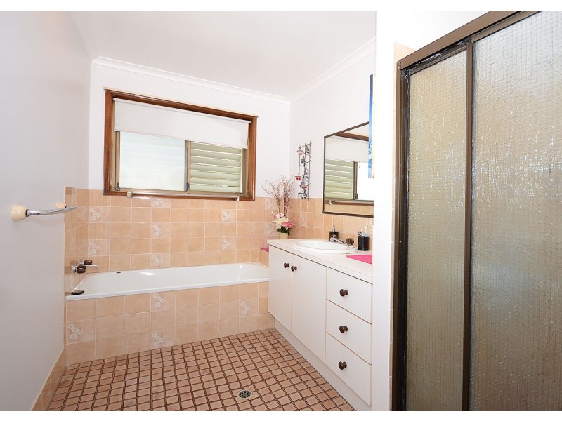 19 Barilba Street, Scarness QLD 4655