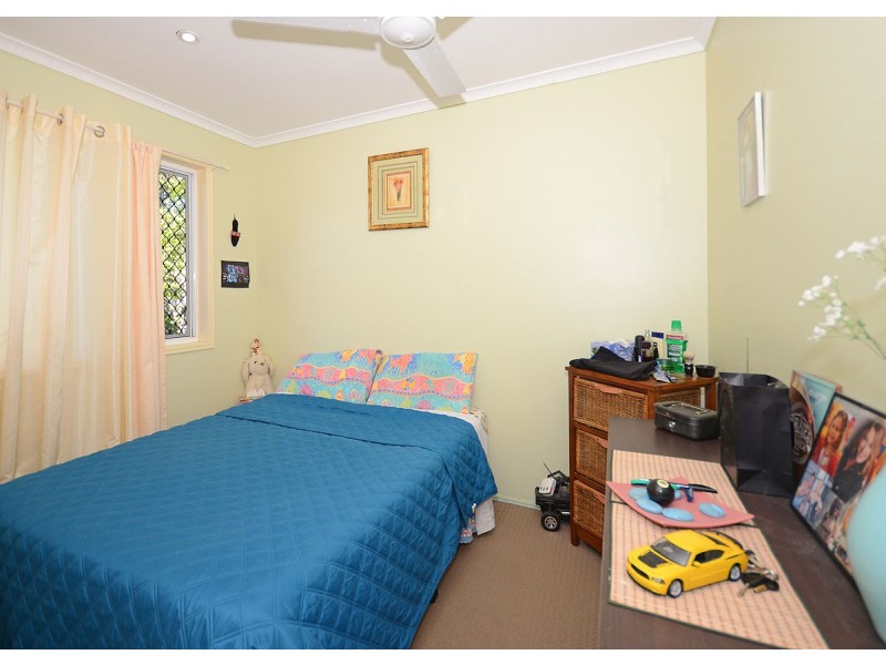 11 Sealink Drive, Point Vernon QLD 4655