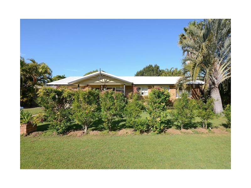 11 Sealink Drive, Point Vernon QLD 4655