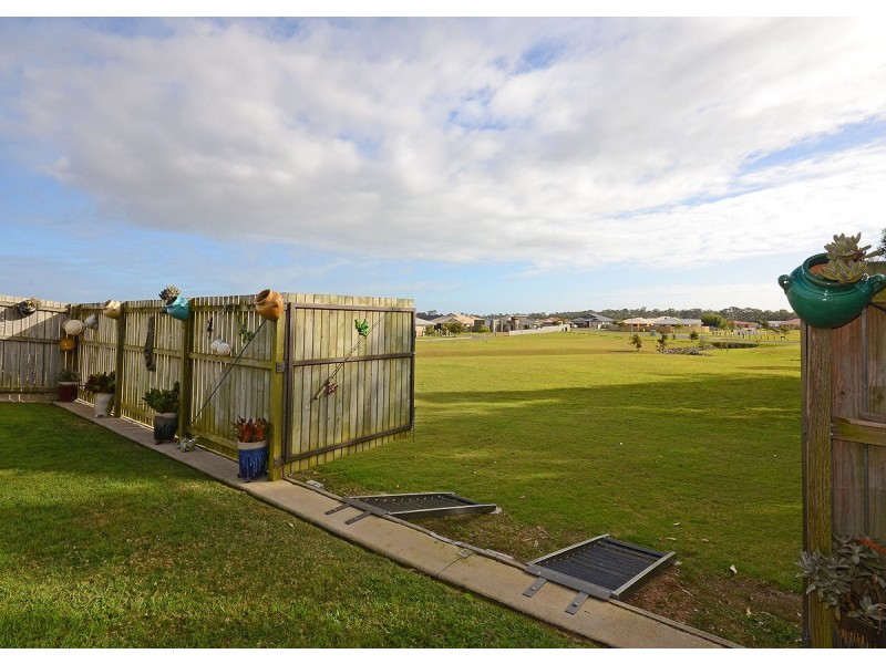 2 Picadilly Circuit, Urraween QLD 4655