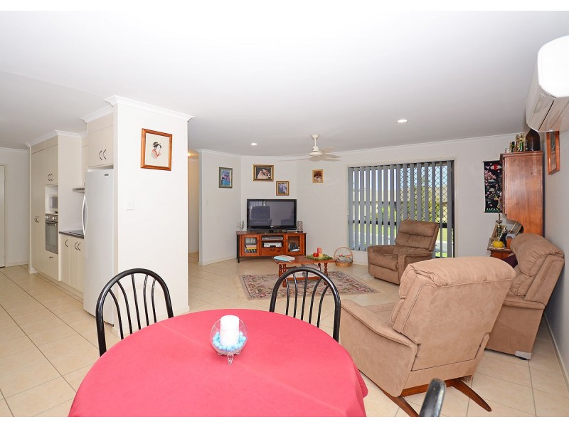 2 Picadilly Circuit, Urraween QLD 4655