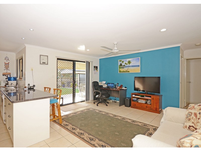 2 Picadilly Circuit, Urraween QLD 4655