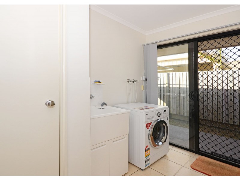 2 Picadilly Circuit, Urraween QLD 4655