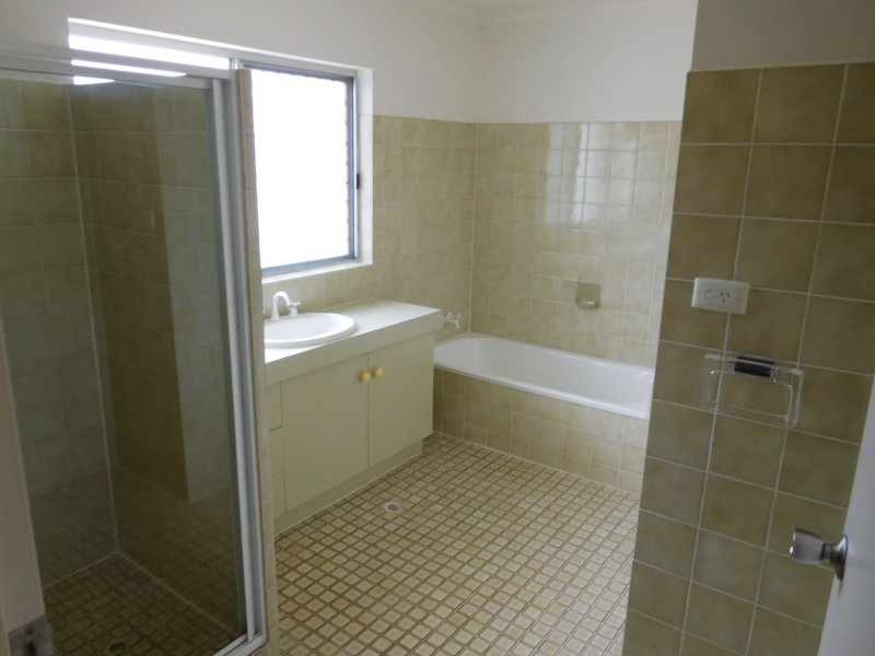 27 Talasea Drive, Kawungan QLD 4655