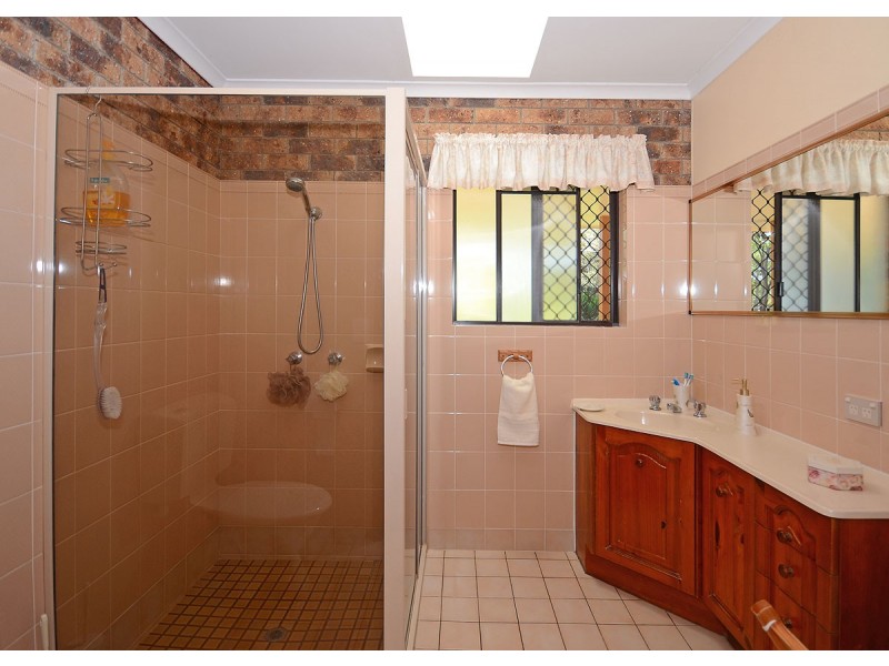 40 Doolong Road South, Wondunna QLD 4655