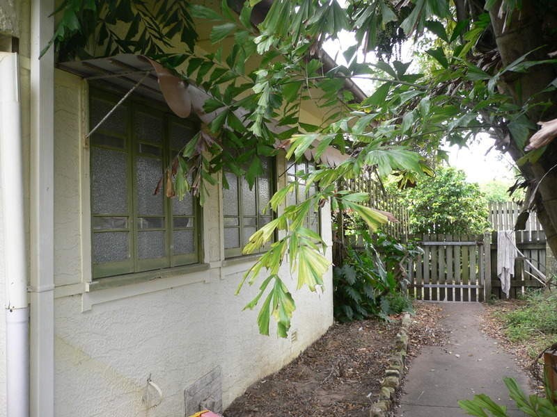 15 Scarborough Street, Scarness QLD 4655