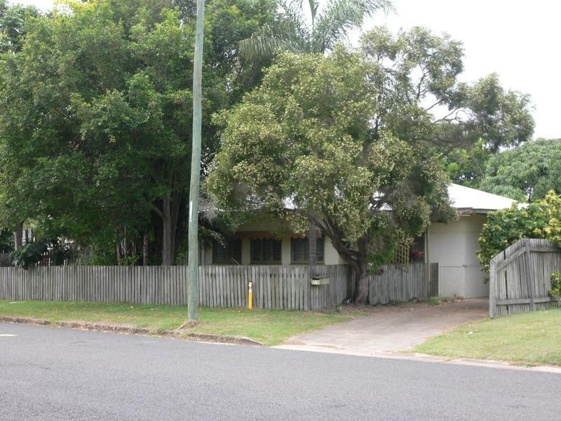 15 Scarborough Street, Scarness QLD 4655