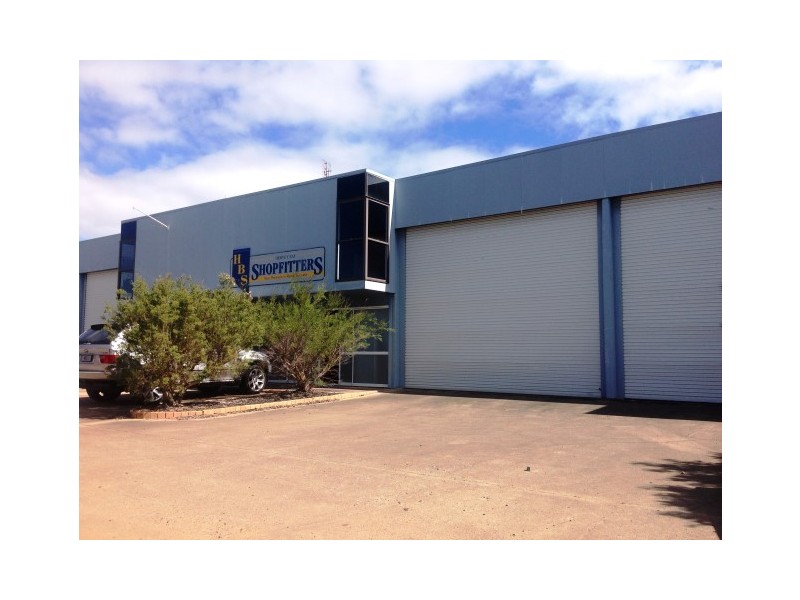 8 and 9 / 102 Islander Road, Pialba QLD 4655