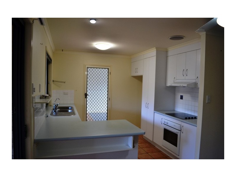 13 Banks Court, Torquay QLD 4655