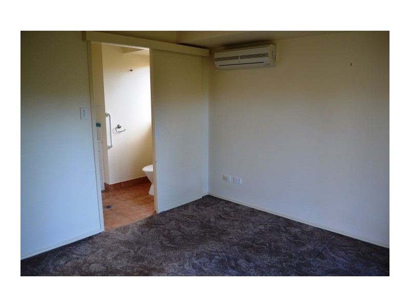 13 Banks Court, Torquay QLD 4655