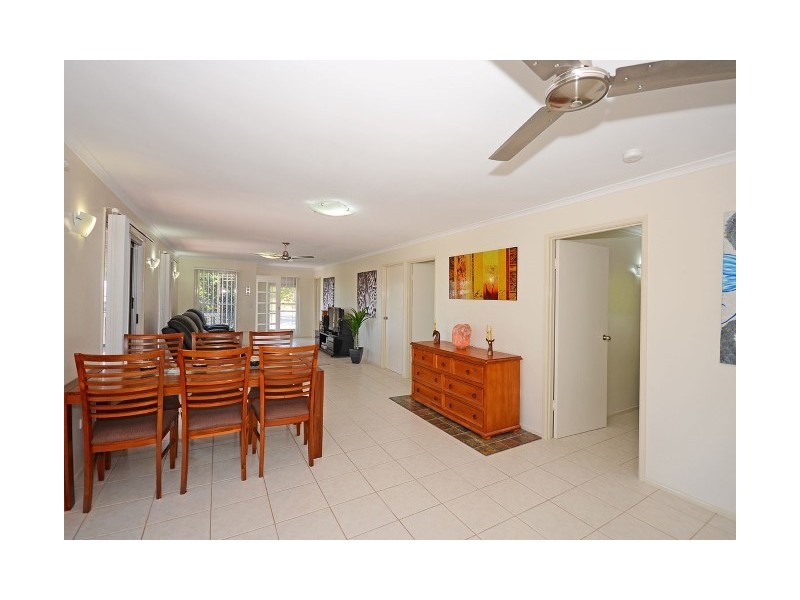 7 Tudor Avenue, Urraween QLD 4655