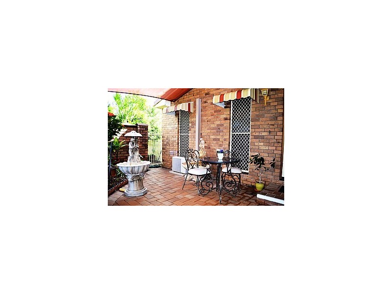 10 Meledie Avenue, Kawungan QLD 4655
