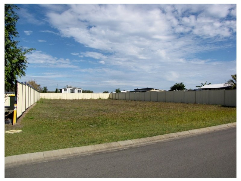 41 Traviston Way, Burrum Heads QLD 4659