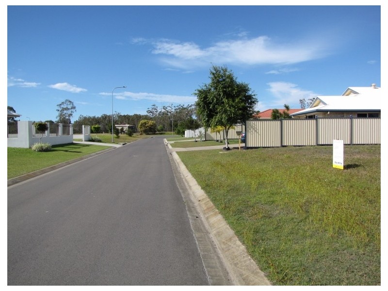 41 Traviston Way, Burrum Heads QLD 4659