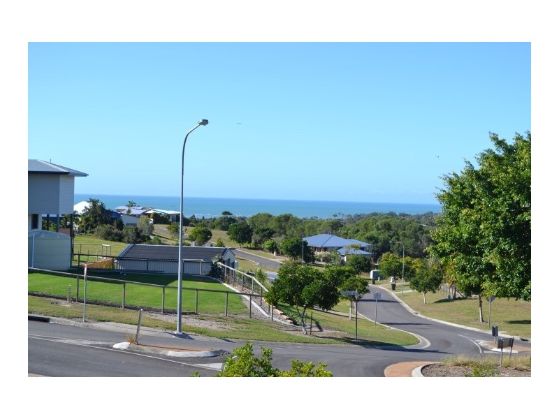 18 Highview Drive, Craignish QLD 4655