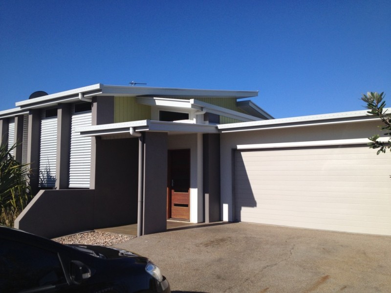9 Queensbury Grove, Urraween QLD 4655