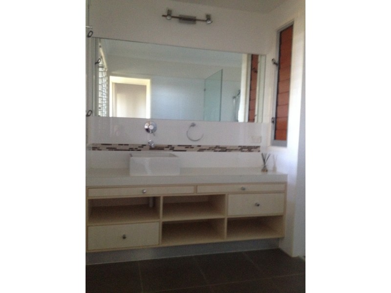 9 Queensbury Grove, Urraween QLD 4655