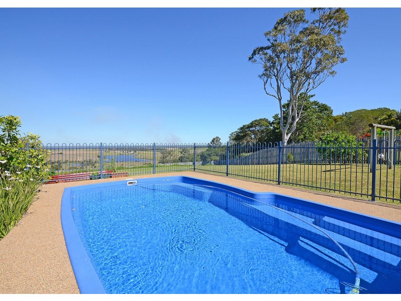 8 Regency Avenue, Urraween QLD 4655